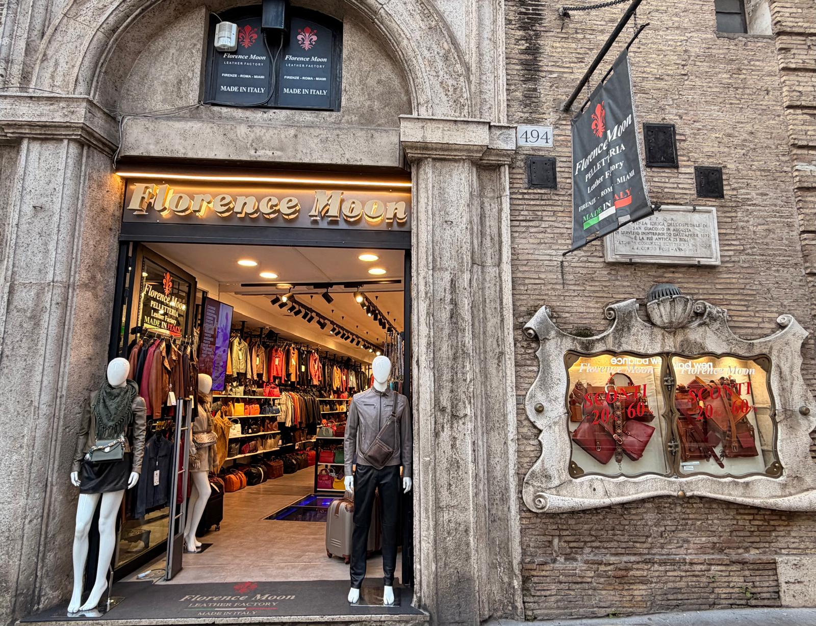 Florence Moon — Via del Corso, 494